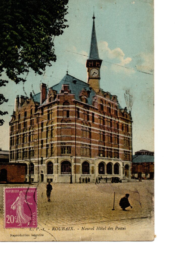 Carte postale ancienne de Roubaix représentant le nouvel Hôtel des Postes